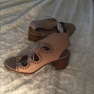 Mossimo Lace-Up sandals